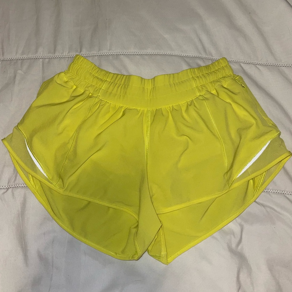 Lululemon hotty hots 2.5
